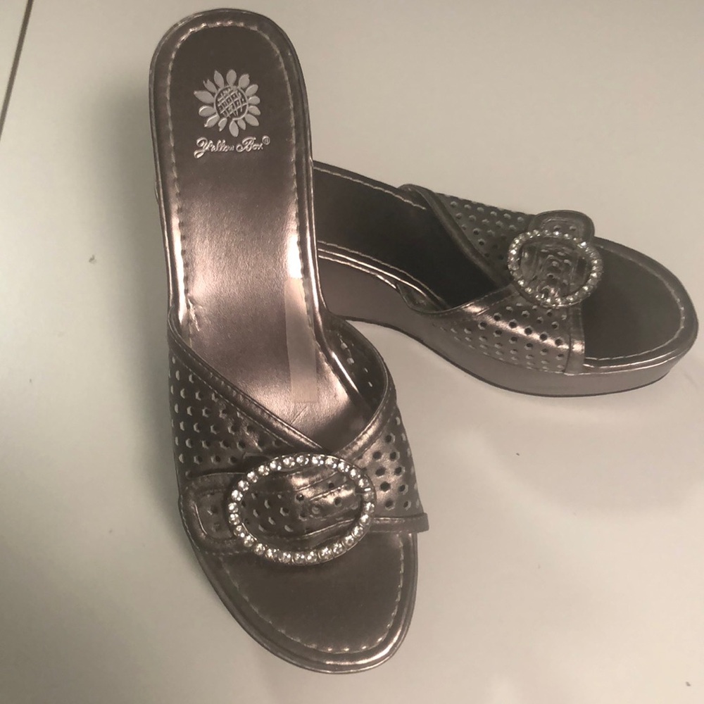 Sparkly wedges perfect to wear with anything. Silver tone.